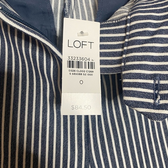 LOFT Striped Navy and White Cropped Pants Stretchy THE RIVERA SLIM runs big - Picture 4 of 9